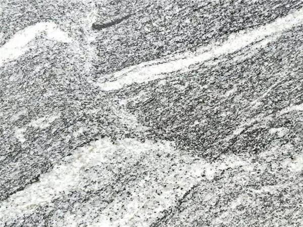 white fantasy grainte surface