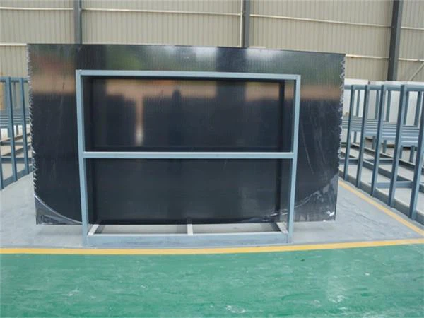 black  quartz  slab