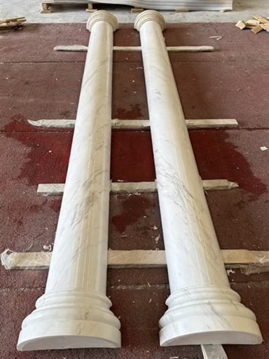 Grčki mramorni stupovi